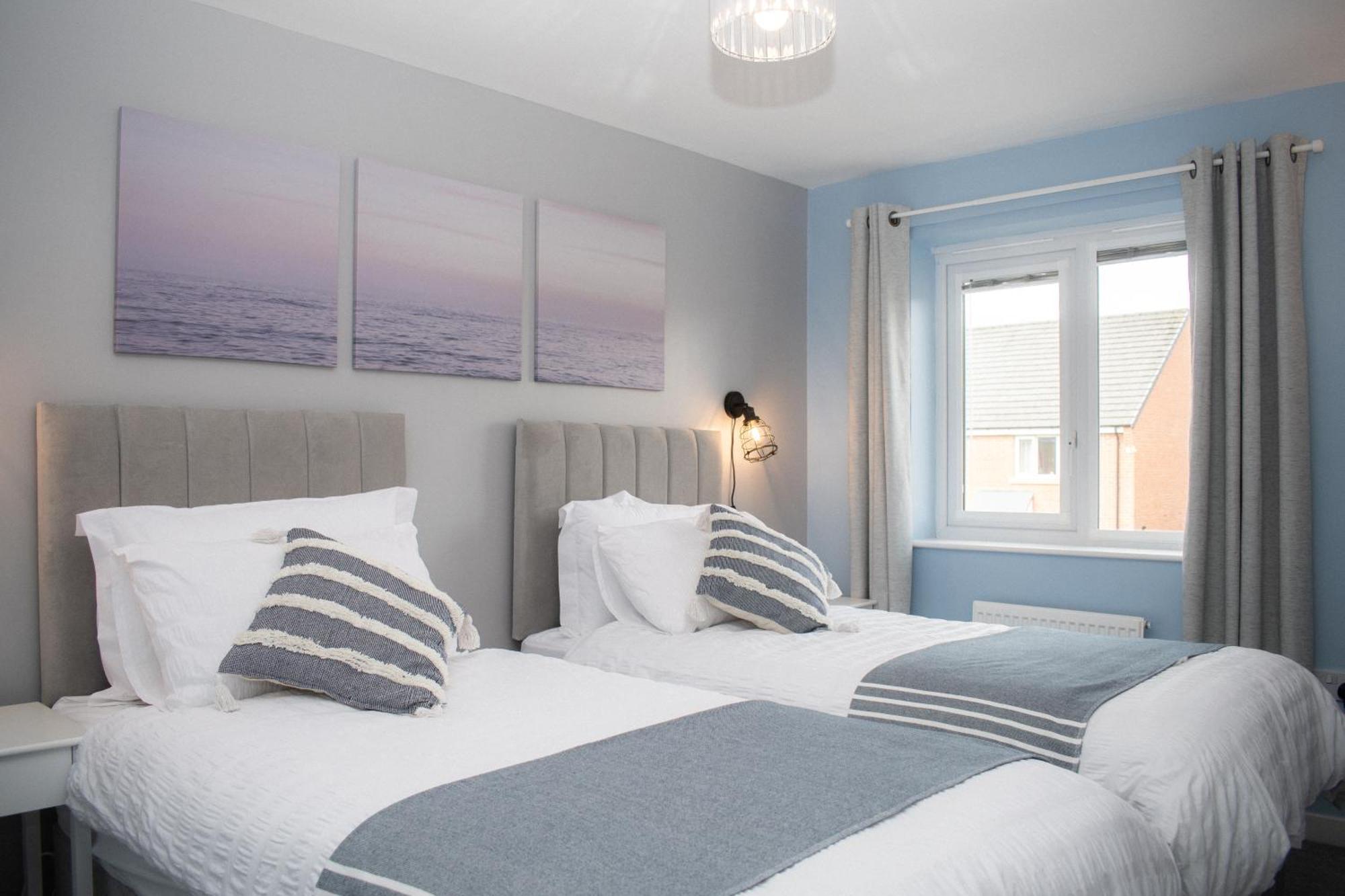 ニューカッスル・アポン・タイン Comfy Modern 3Br Semi Detached 400Mb Wifi Free Double Parkingヴィラ エクステリア 写真